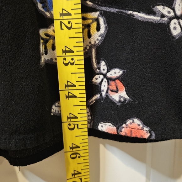 Eyeshadow Rayon Black Floral Jumper with Crochet Stitch Neckline & Pockets Small - Picture 14 of 14